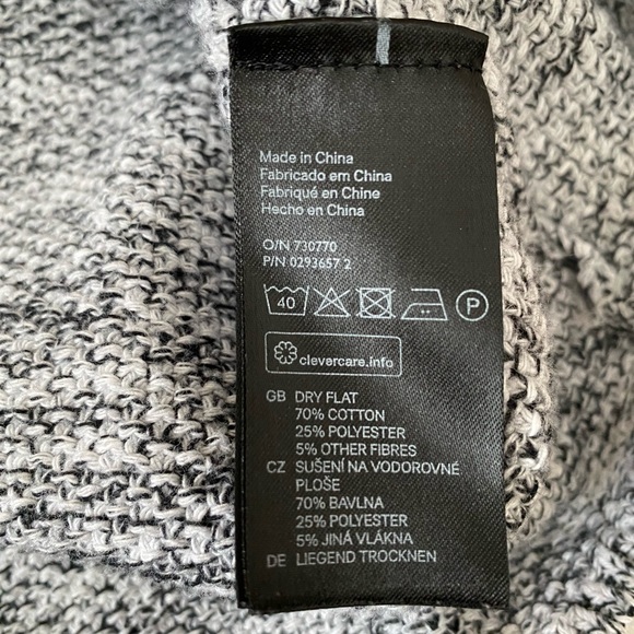 H&M Conscious V-Neck Pullover Sweater Women’s, Size S, oversized - Picture 7 of 10